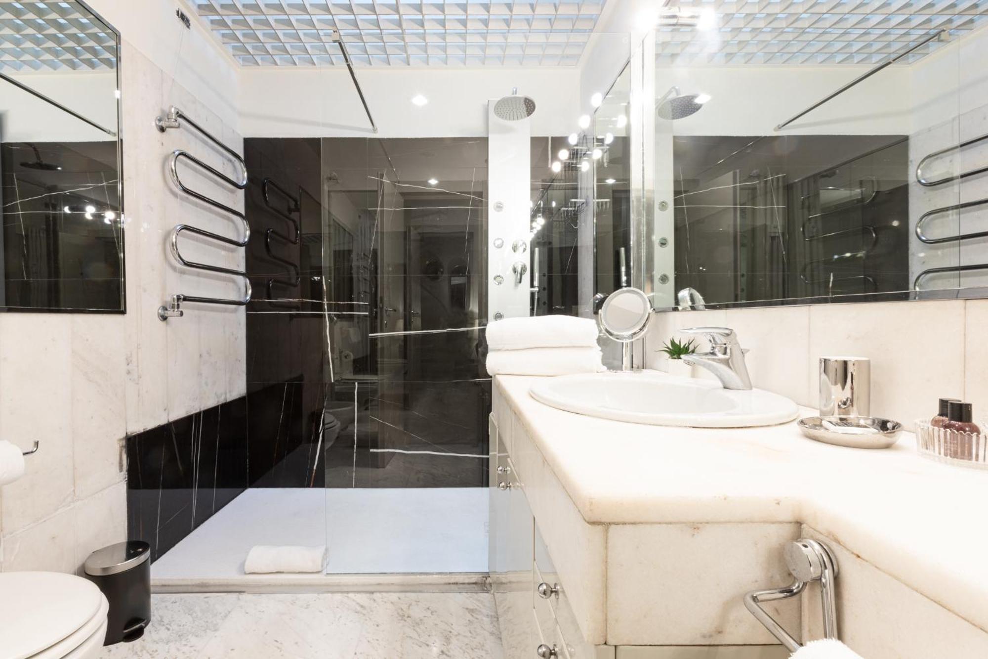 Monte Napoleone Split-Level Terrace Apartment - Top Collection ميلان المظهر الخارجي الصورة