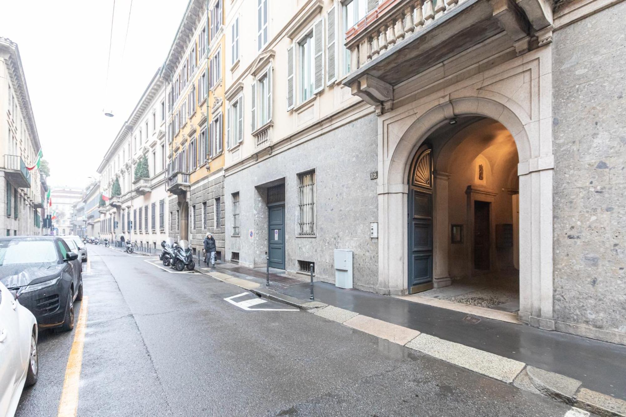 Monte Napoleone Split-Level Terrace Apartment - Top Collection ميلان المظهر الخارجي الصورة