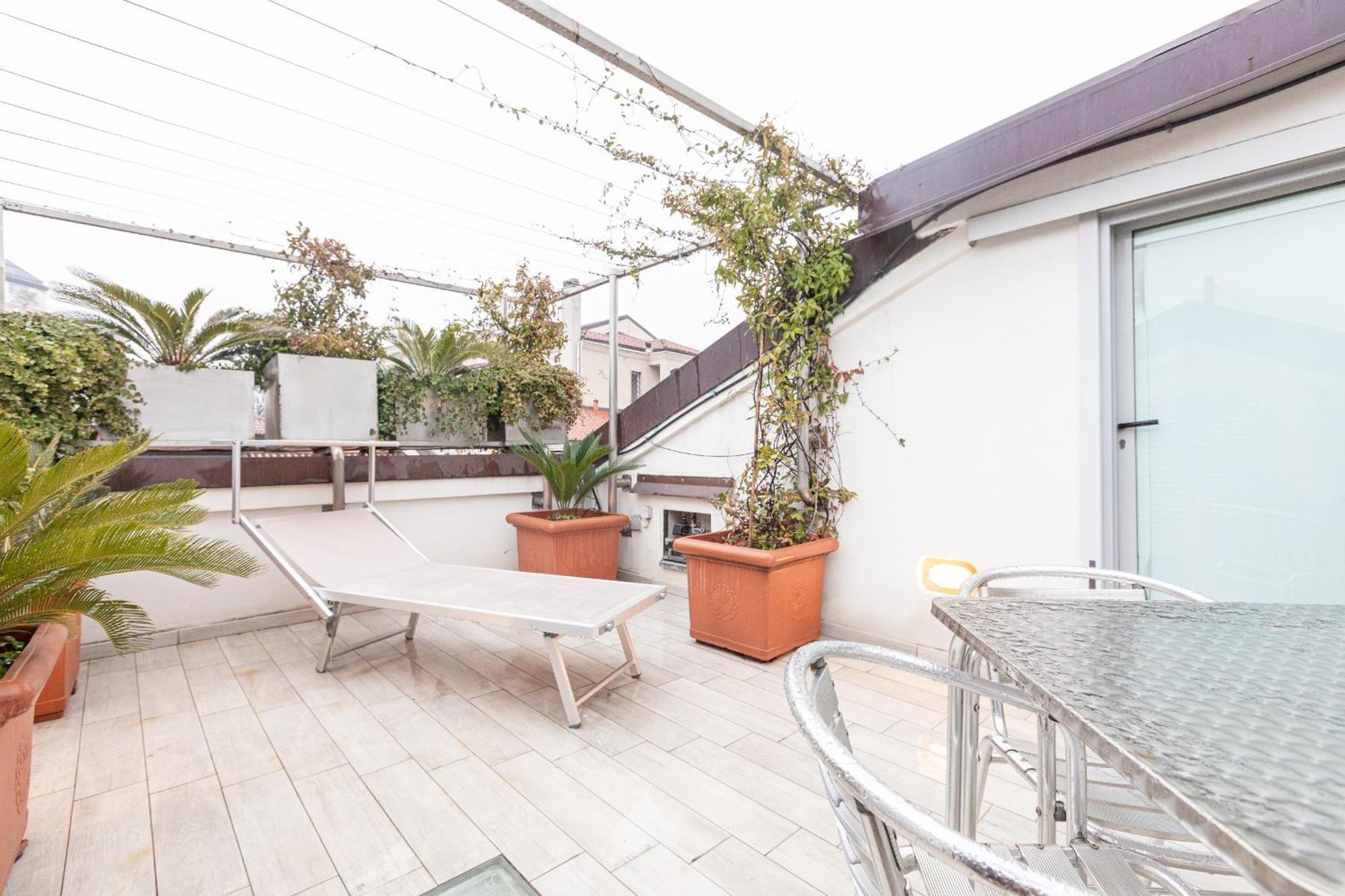 Monte Napoleone Split-Level Terrace Apartment - Top Collection ميلان المظهر الخارجي الصورة